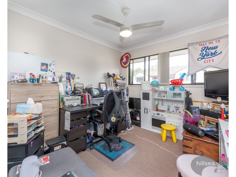 32/13 Hervey Street, Pacific Pines QLD 4211