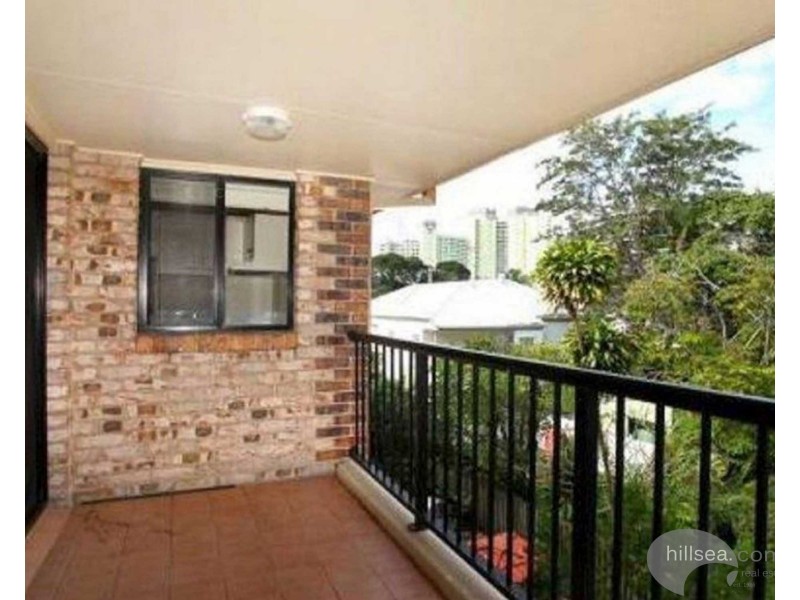 16/56-58 Bauer Place, Southport QLD 4215