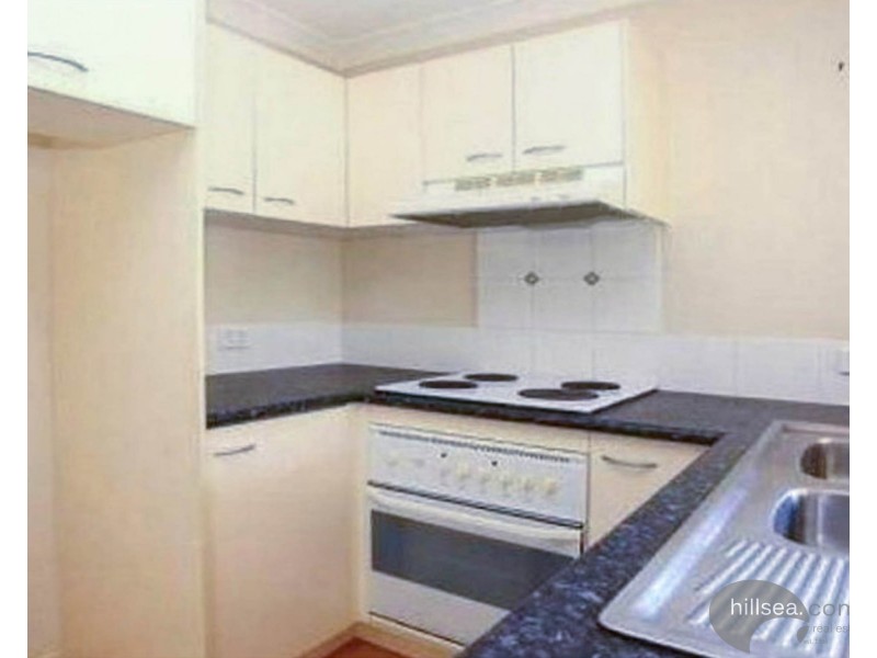 16/56-58 Bauer Place, Southport QLD 4215