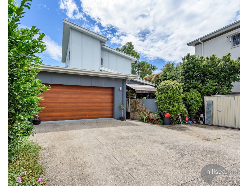 2/6 Ahern Street, Labrador QLD 4215