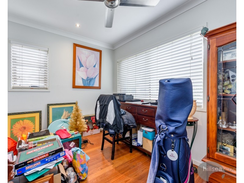 2/6 Ahern Street, Labrador QLD 4215
