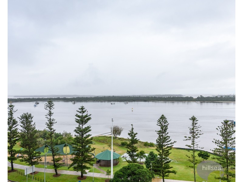 1009/372 Marine Parade, Labrador QLD 4215