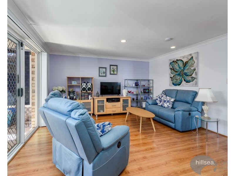 2/8 Jannie Court, Labrador QLD 4215