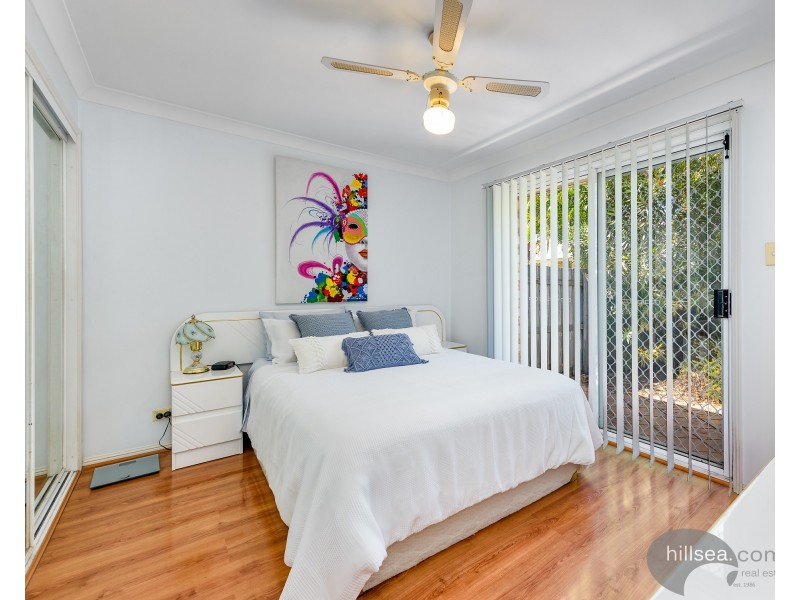2/8 Jannie Court, Labrador QLD 4215
