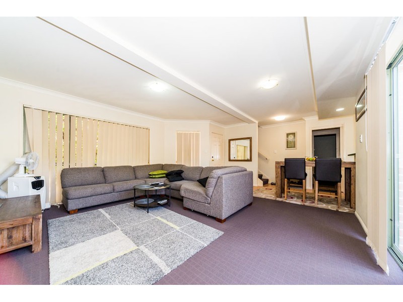 6/93 Whiting Street, Labrador QLD 4215