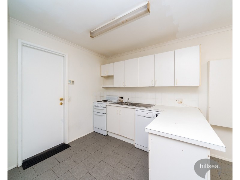 1/204 Olsen Avenue, Arundel QLD 4214