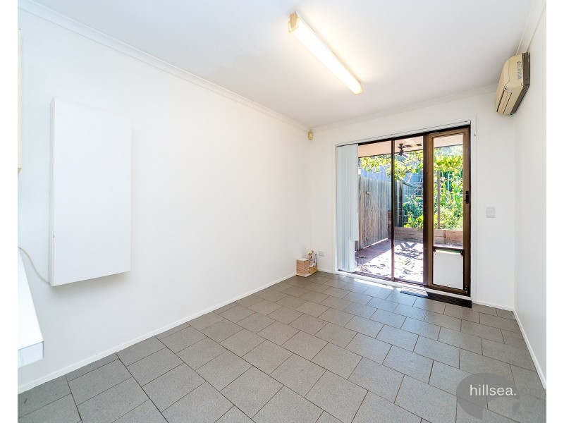 1/204 Olsen Avenue, Arundel QLD 4214