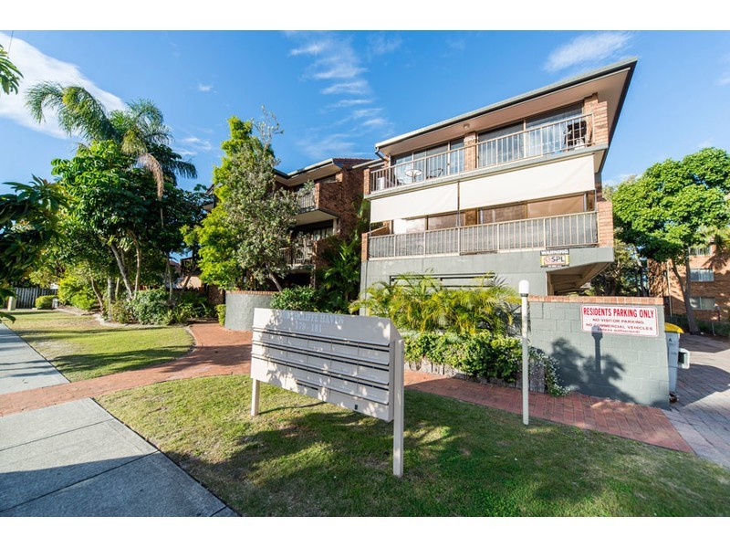 35/160 Frank Street, Labrador QLD 4215