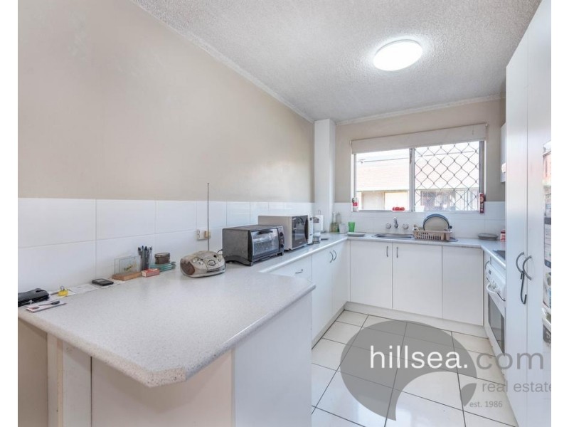 2/37 Middle Street, Labrador QLD 4215