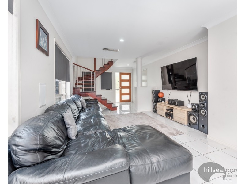 8 Eliena Way, Upper Coomera QLD 4209