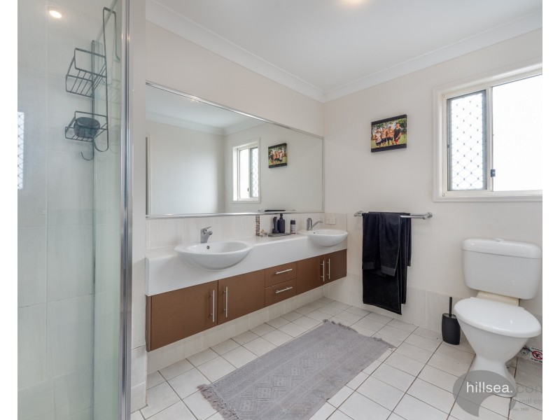 8 Eliena Way, Upper Coomera QLD 4209