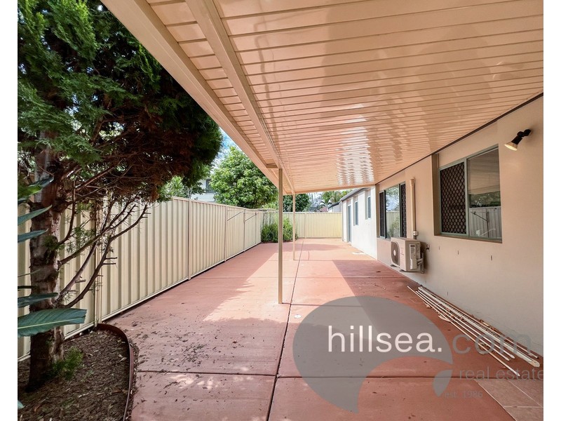 4/222 Central Street, Labrador QLD 4215