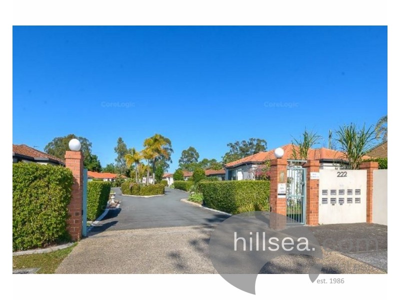 4/222 Central Street, Labrador QLD 4215