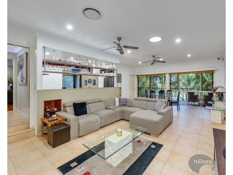 34 Ben Hogan Crescent, Parkwood QLD 4214