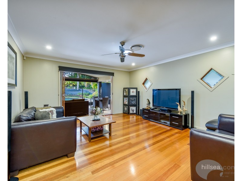 34 Ben Hogan Crescent, Parkwood QLD 4214