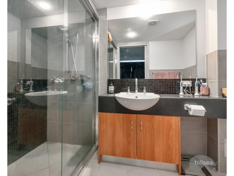 12/22 Oleander Avenue, Biggera Waters QLD 4216