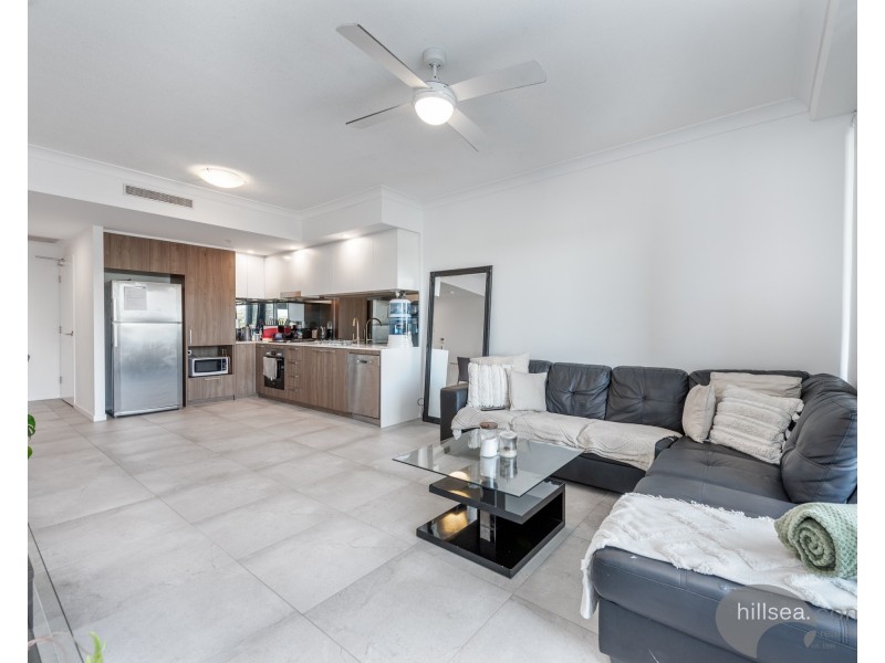 304/372 Marine Parade, Labrador QLD 4215