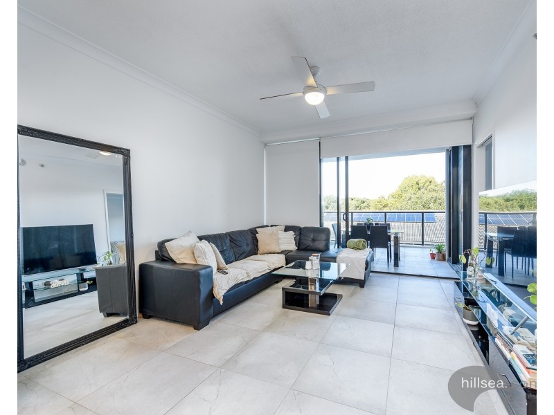 304/372 Marine Parade, Labrador QLD 4215