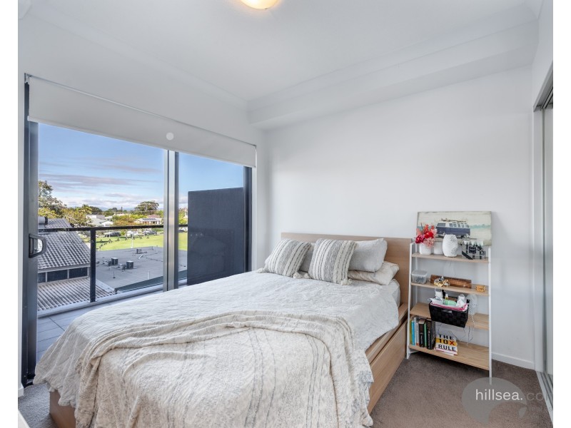 304/372 Marine Parade, Labrador QLD 4215
