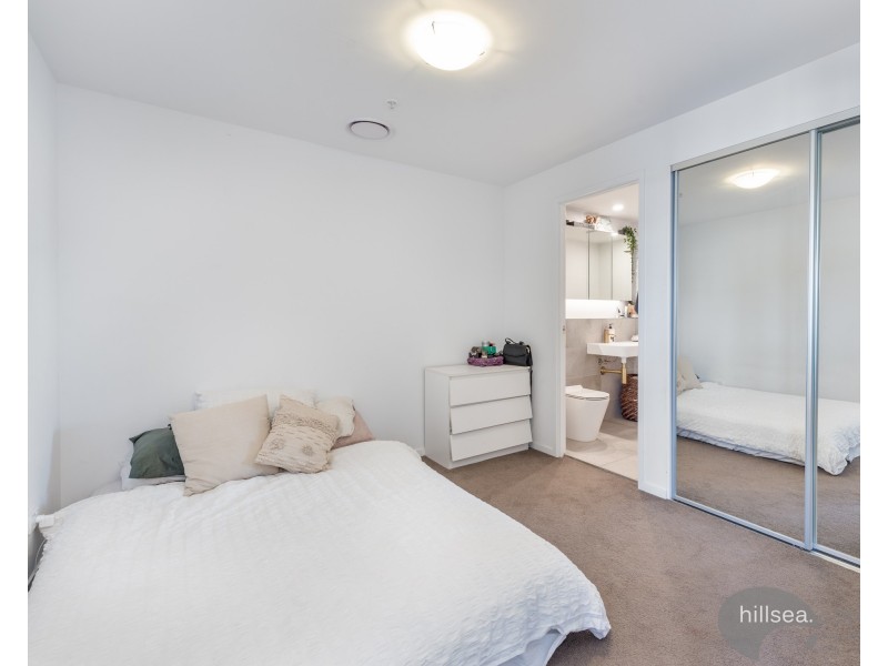 304/372 Marine Parade, Labrador QLD 4215