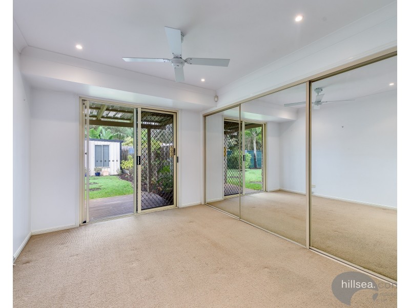 1/18 Jenaya Place, Labrador QLD 4215