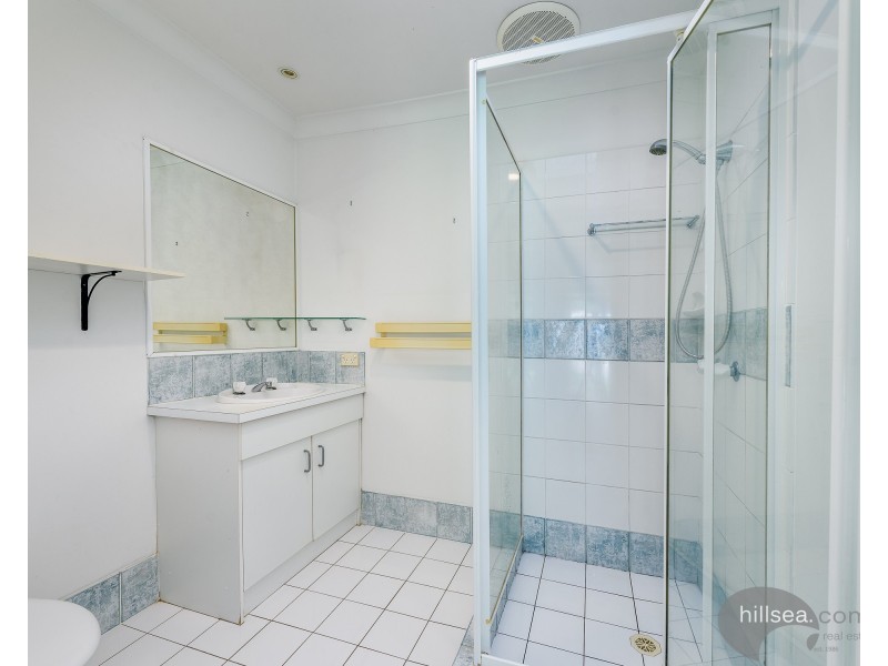 1/18 Jenaya Place, Labrador QLD 4215