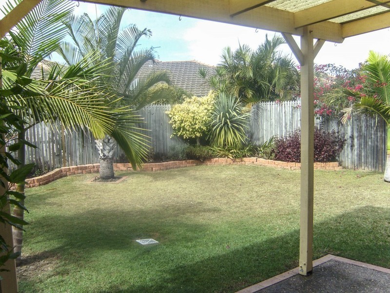 2/45 Brown Street, Labrador QLD 4215