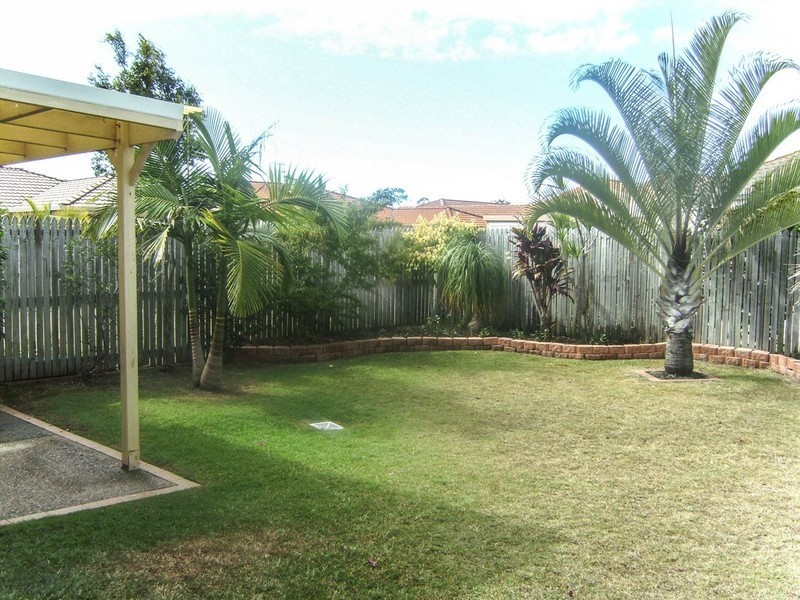 2/45 Brown Street, Labrador QLD 4215