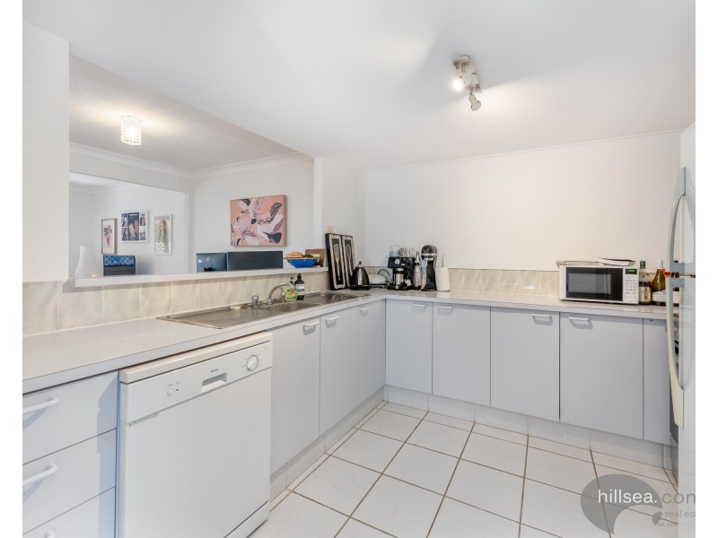 25/81 Olsen Avenue, Labrador QLD 4215