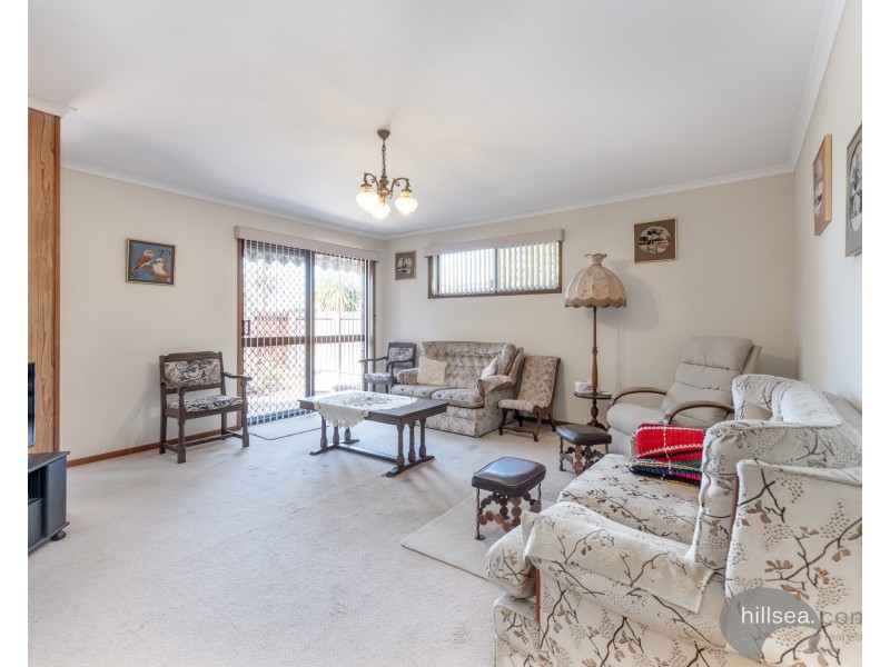 2/6 Davebill Court, Labrador QLD 4215