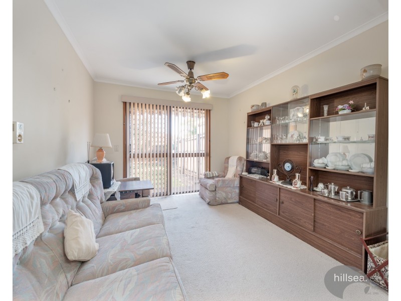 2/6 Davebill Court, Labrador QLD 4215