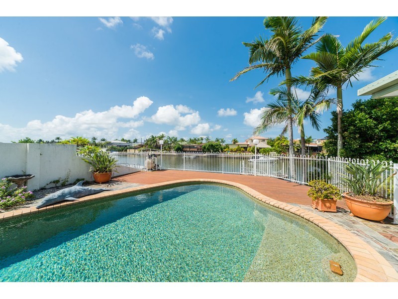 496 Oxley Drive, Runaway Bay QLD 4216