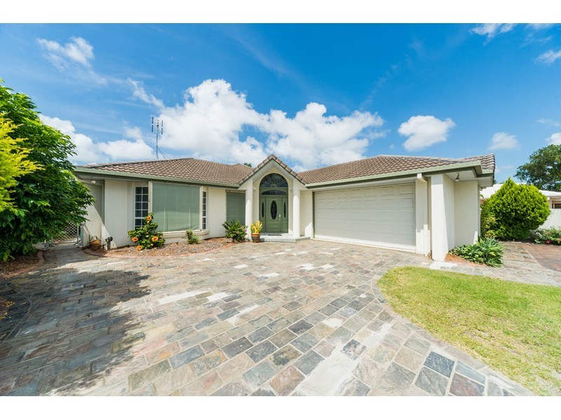 496 Oxley Drive, Runaway Bay QLD 4216