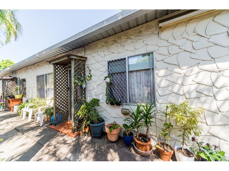 1/5 Proud Street, Labrador QLD 4215