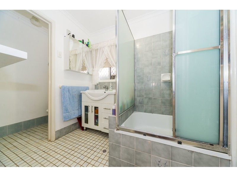 1/5 Proud Street, Labrador QLD 4215