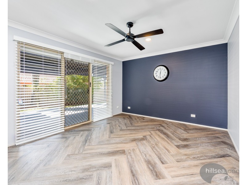 6 Chiffley Place, Arundel QLD 4214