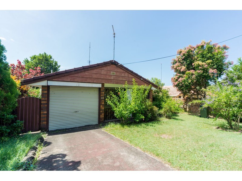 43 Baratta Street, Southport QLD 4215