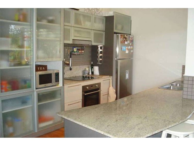 1/30 Broad Street, Labrador QLD 4215