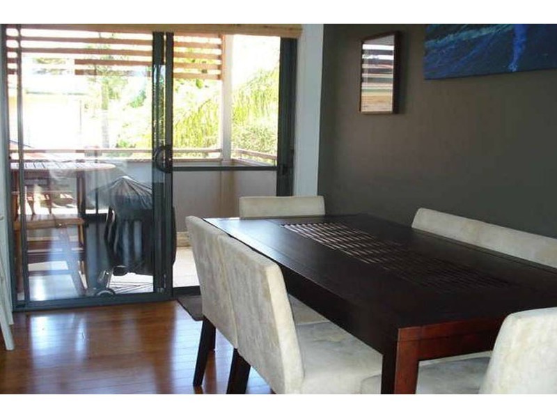 1/30 Broad Street, Labrador QLD 4215