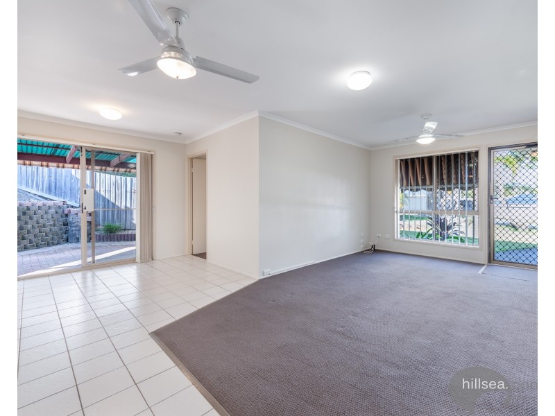1/8 Galaxy Court, Labrador QLD 4215