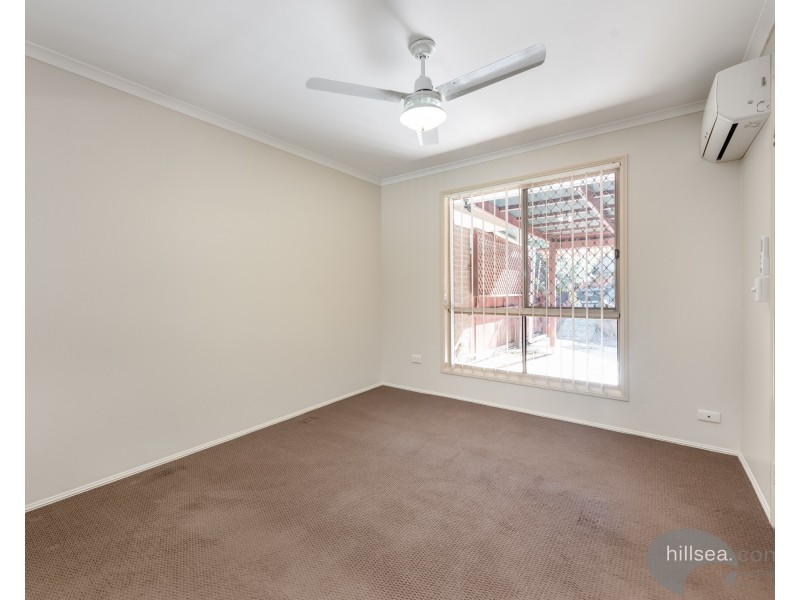 1/8 Galaxy Court, Labrador QLD 4215