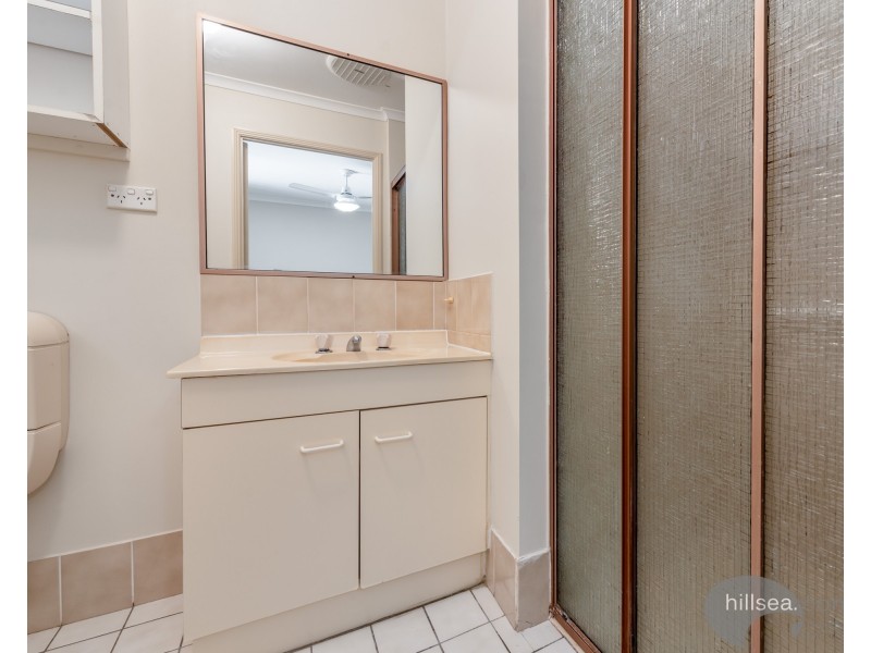 1/8 Galaxy Court, Labrador QLD 4215