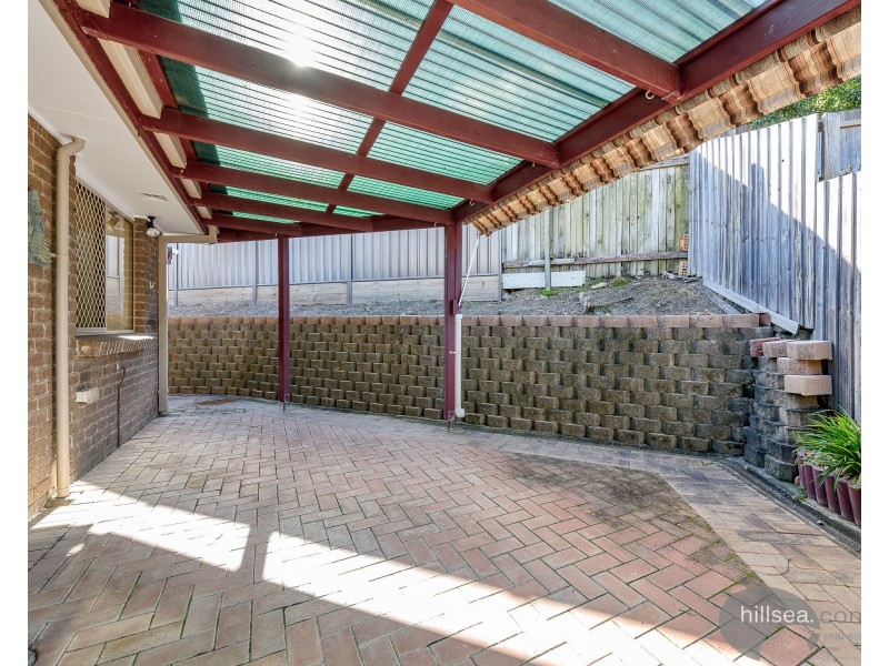 1/8 Galaxy Court, Labrador QLD 4215