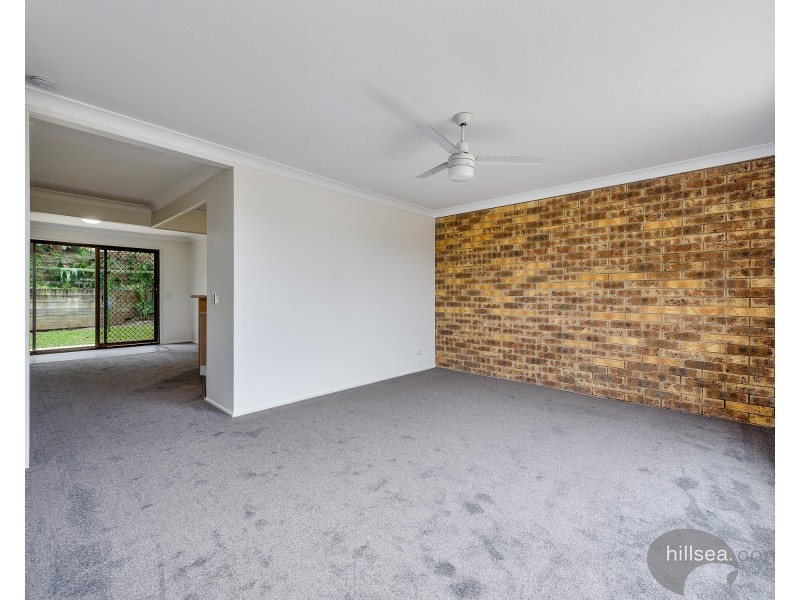 2/71 Olsen Avenue, Labrador QLD 4215