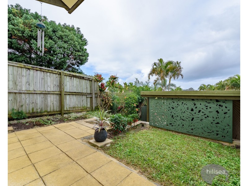 2/71 Olsen Avenue, Labrador QLD 4215