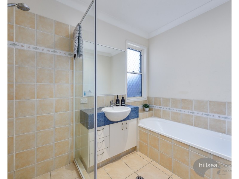 31 Zane Street, Molendinar QLD 4214