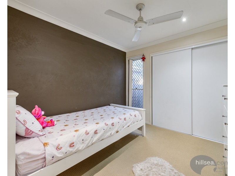 31 Zane Street, Molendinar QLD 4214