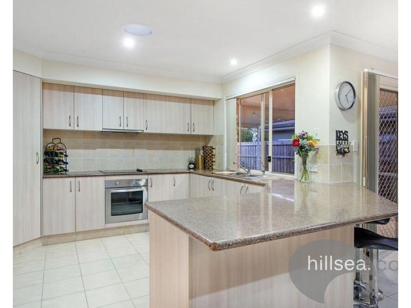 31 Zane Street, Molendinar QLD 4214