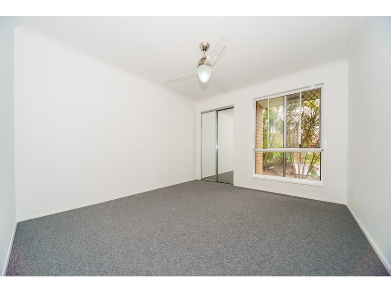 2/5 Universal Street, Oxenford QLD 4210
