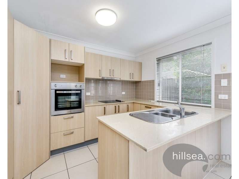 4/49 Usher Avenue, Labrador QLD 4215